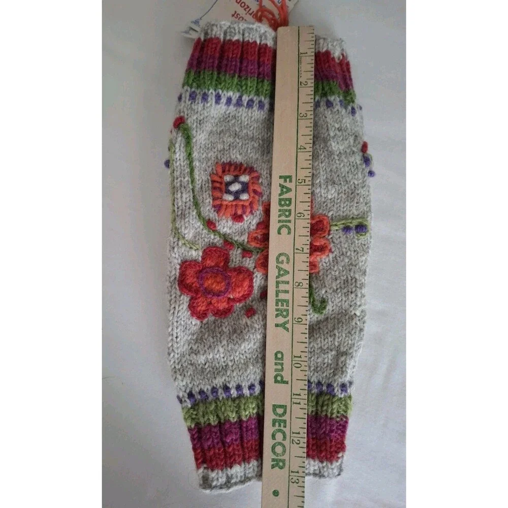 Lost Horizons 100% Wool Boot Cuffs Womens Beige/Multi Nepal NWT Vienna